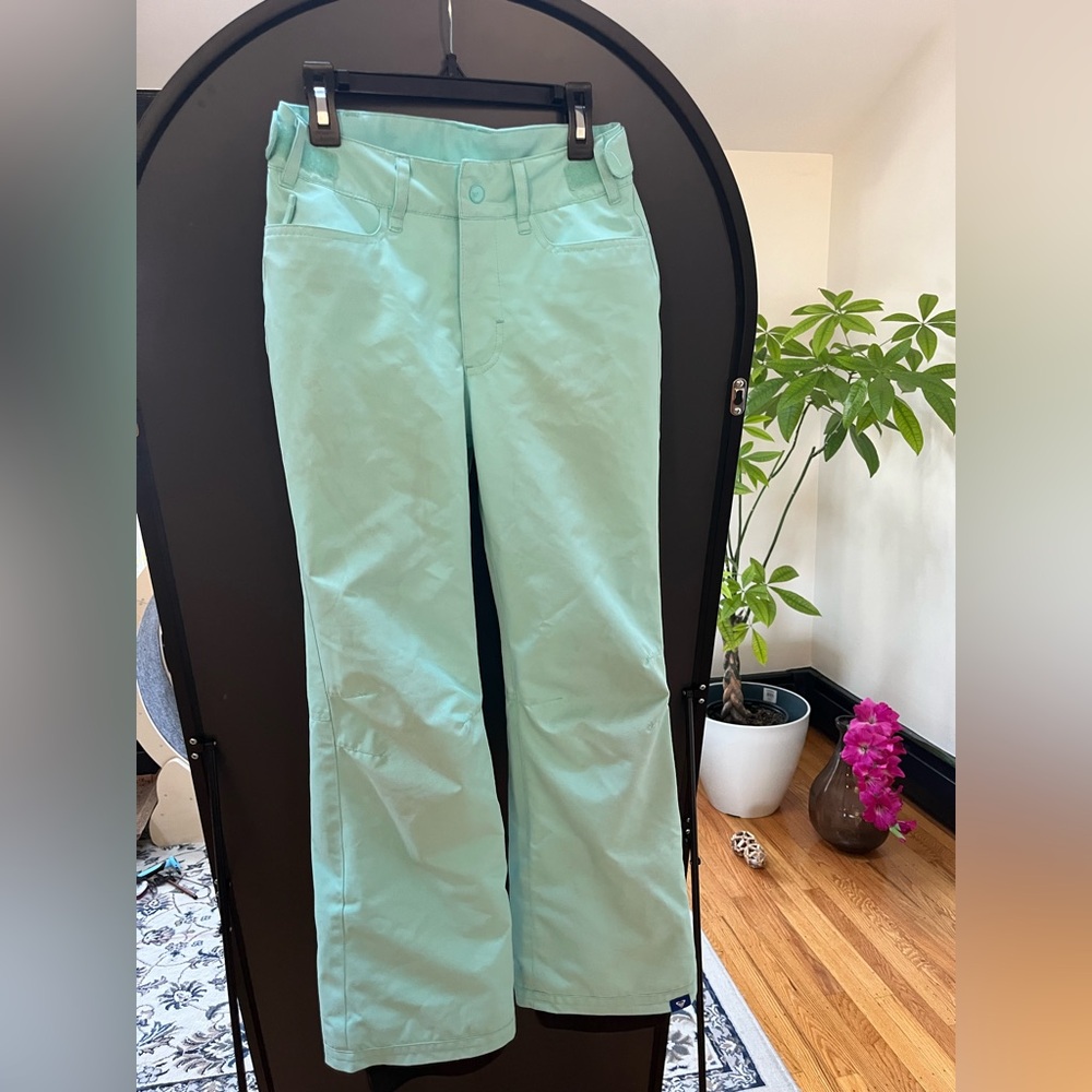 Girls Roxy Ski/Snowboard pants.
